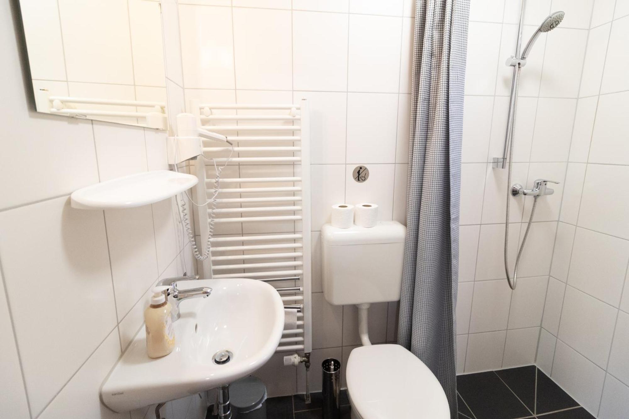 Gaestezimmer Am Alten Kaffee Hof Suderburg Eksteriør bilde